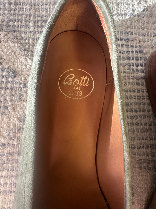 Botti Sage Green Suede Loafers Made in Italy, Sz 37 (7)